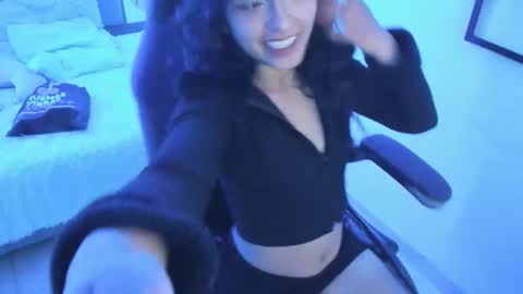 Snapshot of zoe_jonesx chatting on March 2026 05:00:02 AM zoe_jonesx online show from March 2026 05:00:02 AM