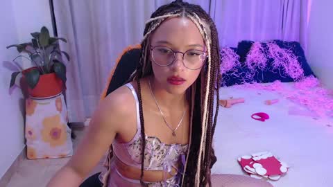 ZOE online show from December 2024 04:34:02 AM