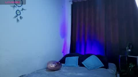 Snapshot of zoe_khall chatting on February 2026 03:05:01 AM ZOE online show from February 2026 03:05:01 AM