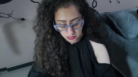 Snapshot of zoe_koller chatting on October 2025 10:45:01 AM Zoe Koller online show from October 2025 10:45:01 AM