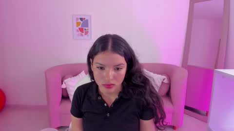 Snapshot of zoe_linns chatting on February 2026 11:24:01 AM Zoe online show from February 2026 11:24:01 AM