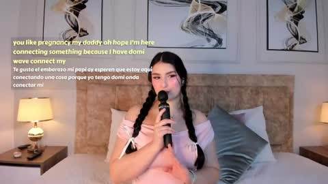 zoe_moon__ online show from April 2026 02:14:01 PM