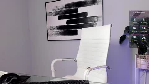 Zoe Olsen online show from February 2025 01:00:01 AM