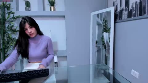 Zoe Olsen online show from February 2025 02:10:02 PM