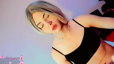 Snapshot of zoe_rous2 chatting on March 2026 01:17:01 PM ZOE online show from March 2026 01:17:01 PM