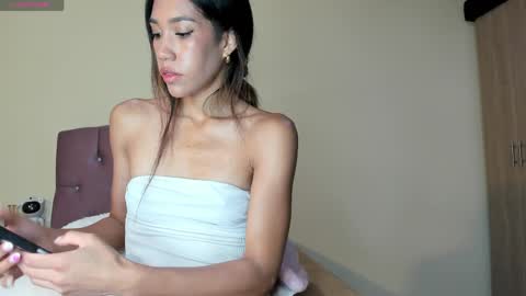 Zoe online show from April 2026 11:57:01 PM