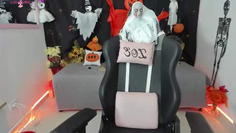 zoe_sullivan_ online show from October 2025 10:12:02 AM