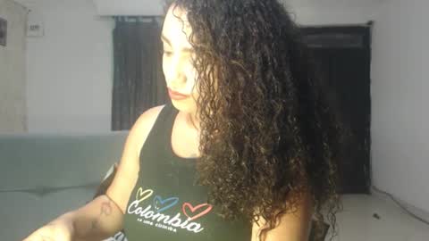 Snapshot of zoe_tai chatting on January 2026 04:49:01 AM zoe tai online show from January 2026 04:49:01 AM