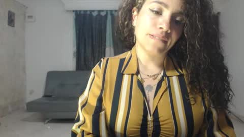 Snapshot of zoe_tai chatting on February 2026 07:34:01 AM zoe tai online show from February 2026 07:34:01 AM