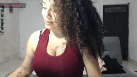 Snapshot of zoe_tai chatting on February 2026 04:41:01 AM zoe tai online show from February 2026 04:41:01 AM