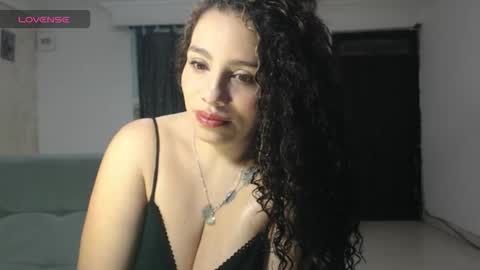 Snapshot of zoe_tai chatting on March 2026 01:11:01 AM zoe tai online show from March 2026 01:11:01 AM