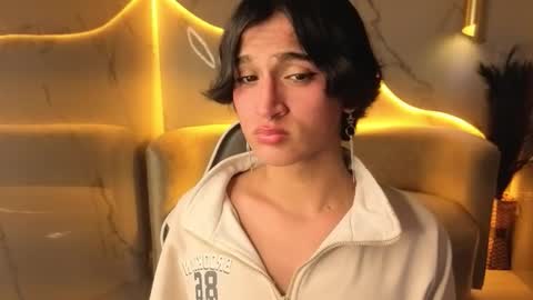 Snapshot of zoe_tp chatting on December 2025 08:04:02 PM Zoe online show from December 2025 08:04:02 PM