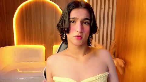 Zoe online show from February 2026 01:04:01 PM