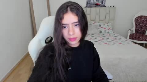 Snapshot of zoe_turnner_18 chatting on January 2025 02:46:01 PM Zoe online show from January 2025 02:46:01 PM