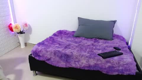 Carolina online show from March 2025 12:59:02 AM