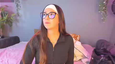 Snapshot of zoe_xra chatting on September 2025 08:10:01 PM Zoe online show from September 2025 08:10:01 PM