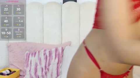 zoeameliie online show from November 2025 12:33:01 AM