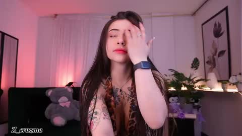 Snapshot of zoee_cruz chatting on June 2026 11:57:01 AM Camila online show from June 2026 11:57:01 AM