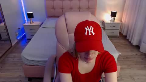 zoe online show from November 2025 03:28:02 AM