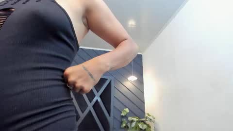 Zoe 3 online show from September 2025 05:49:01 PM