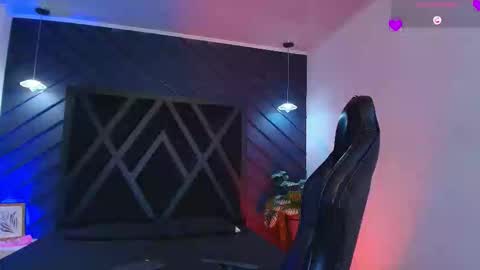 Zoe 3 online show from March 2026 05:54:01 PM