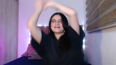 Zoee online show from February 2026 03:00:02 AM