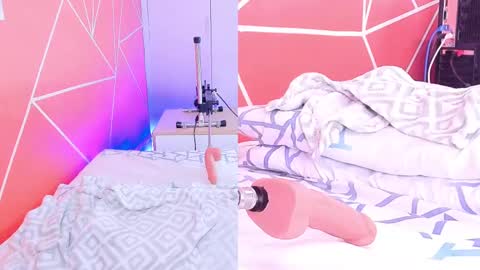    online show from March 2025 02:04:02 PM