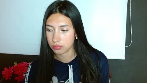 Laura  online show from December 2024 07:55:01 AM