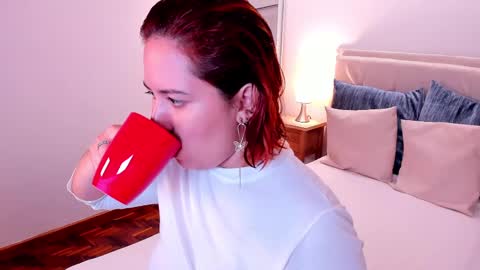 Snapshot of zoes_mile chatting on January 2025 10:58:01 AM Zoes online show from January 2025 10:58:01 AM