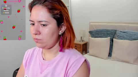 Snapshot of zoes_mile chatting on February 2025 11:10:02 AM Zoes online show from February 2025 11:10:02 AM