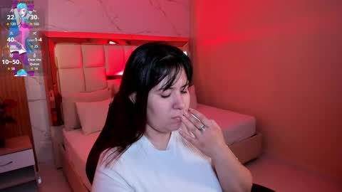 Snapshot of zoes_mile chatting on December 2025 11:30:02 AM Zoes online show from December 2025 11:30:02 AM