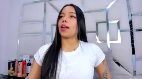 ZoeSwam online show from November 2025 11:34:02 AM