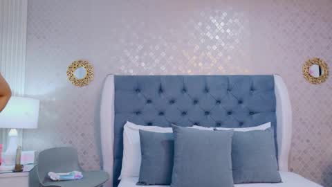 ZoeWilliis online show from May 2026 12:35:01 PM