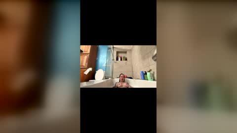 Snapshot of zoeyportland chatting on February 2026 09:15:01 AM Zoey Portland online show from February 2026 09:15:01 AM