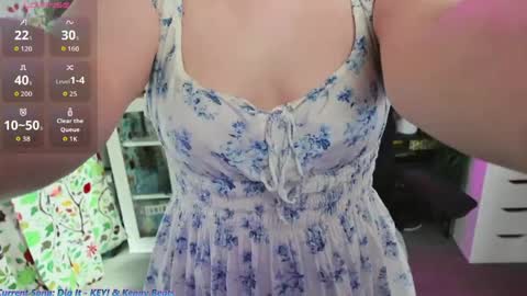 Zoey Ryan online show from April 2026 07:08:02 PM