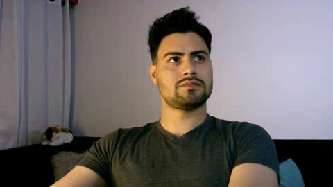 Snapshot of zohan_haidar chatting on March 2025 12:42:02 AM ZohanMohamed online show from March 2025 12:42:02 AM