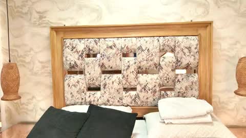 zoley  online show from February 2026 03:18:01 AM