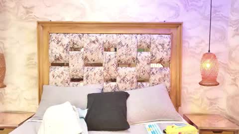 zoley  online show from March 2026 03:06:02 AM