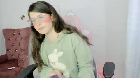 Alicie online show from November 2025 08:37:01 AM