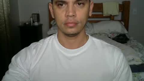 zoro_00 online show from June 2026 12:49:01 PM