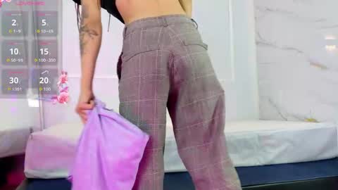 Violeta online show from May 2026 01:08:01 PM