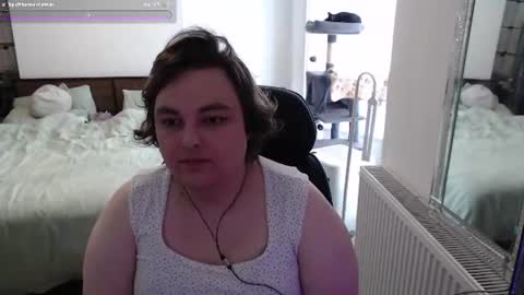 Zosia Blooms online show from June 2026 11:08:02 AM