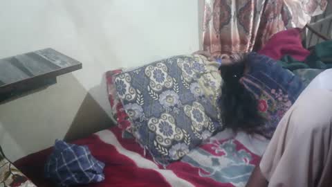 zoyakhan803 online show from February 2025 06:26:02 PM