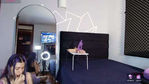 zpzphot online show from April 2026 08:18:01 PM