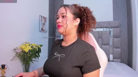 Zuly  online show from November 2025 12:53:01 PM