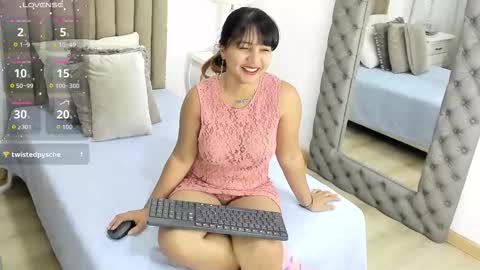 Snapshot of zusan_king_ chatting on October 2025 03:18:02 AM Im Zusan My schedule is from 1030pm to 430 am colombian time online show from October 2025 03:18:02 AM