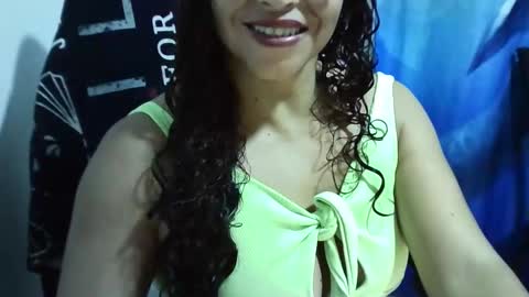 Snapshot of zusanahot chatting on January 2025 03:38:02 AM zusanahot online show from January 2025 03:38:02 AM