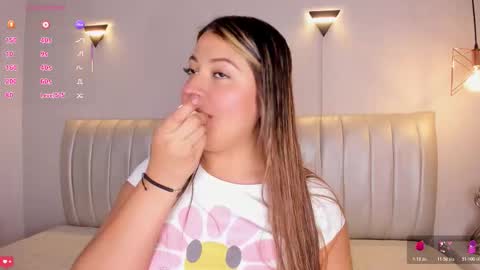 Snapshot of zuzu_sweet chatting on December 2025 07:11:01 PM Zara online show from December 2025 07:11:01 PM