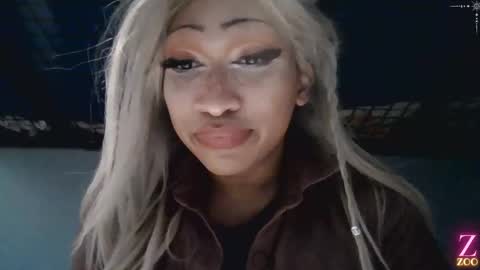 Snapshot of zya_zoo chatting on December 2024 05:40:01 AM ZYA online show from December 2024 05:40:01 AM