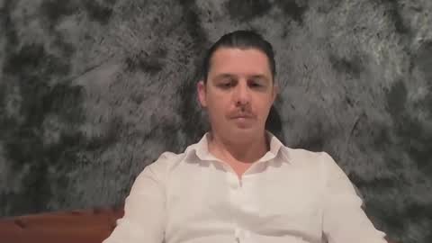 Snapshot of zyonart chatting on November 2025 09:47:01 PM Artnoyz Shower online show from November 2025 09:47:01 PM